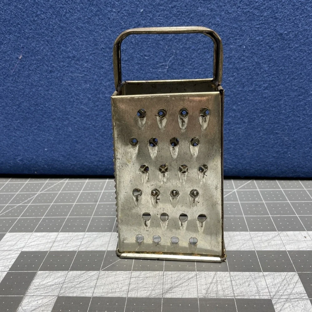 Box Cheese Grater Shredder Brite-Pride 4-Side Metal‎ Rustic Kitchen Decor